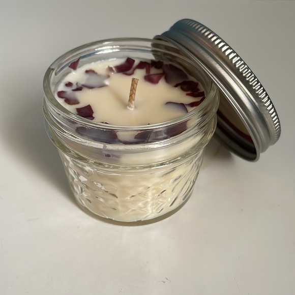 100% Soy candle - Picture 2 of 2